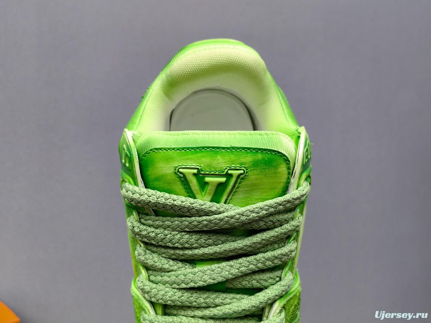 2025 Unisex Louis Vuitton Green Mesh Suede Trainer KFY00510