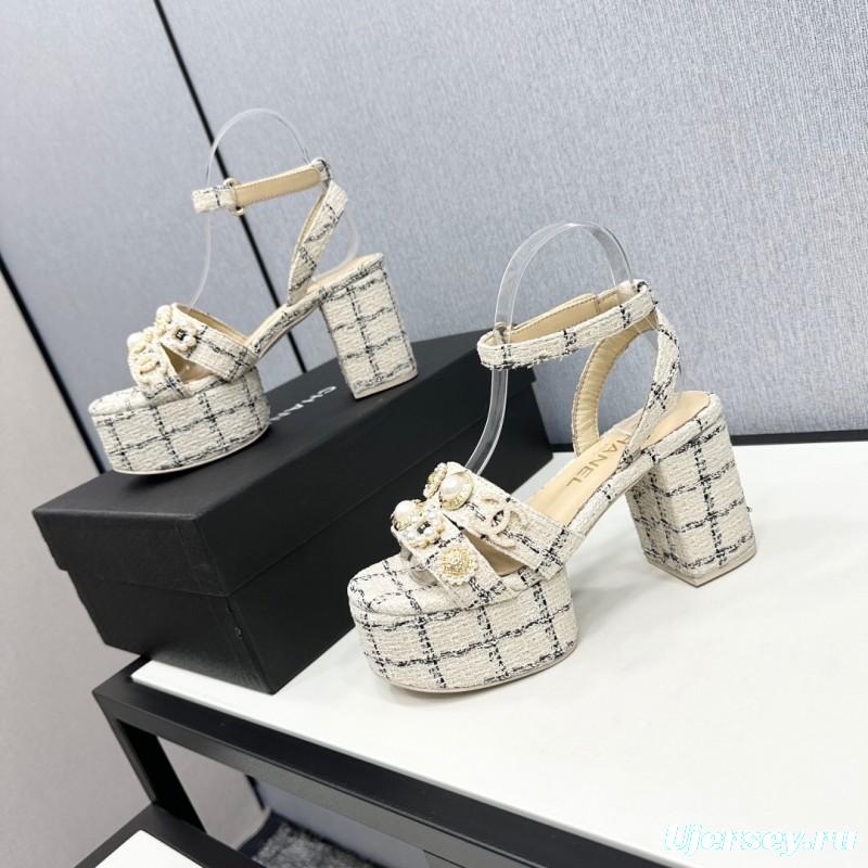2025 Women Chanel Beige Black Tweed Platform Sandal KFY00310