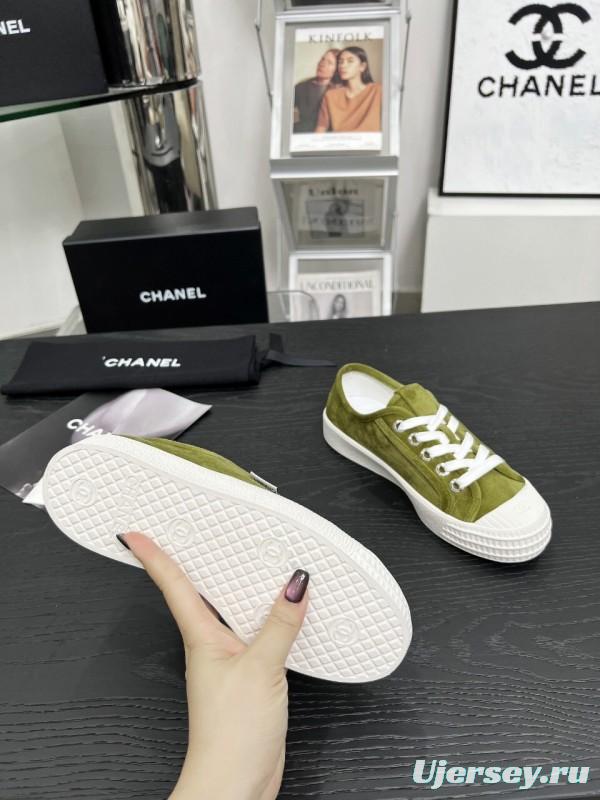 2025 Women Chanel Green Suede Casual Sneakers LY00230