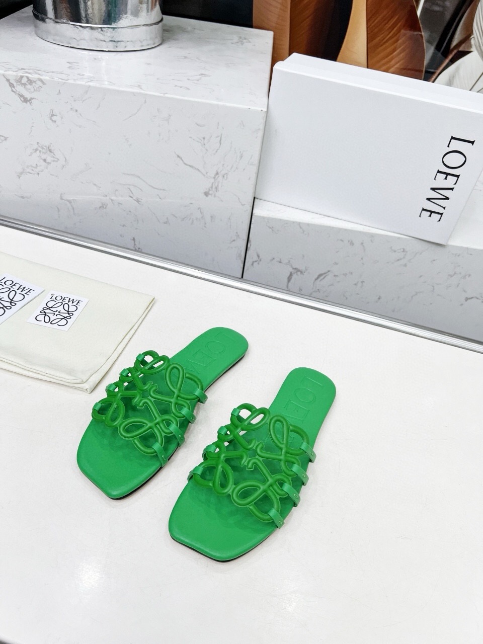 2025 Slippers Loewe Green Leather Slippers LY00190