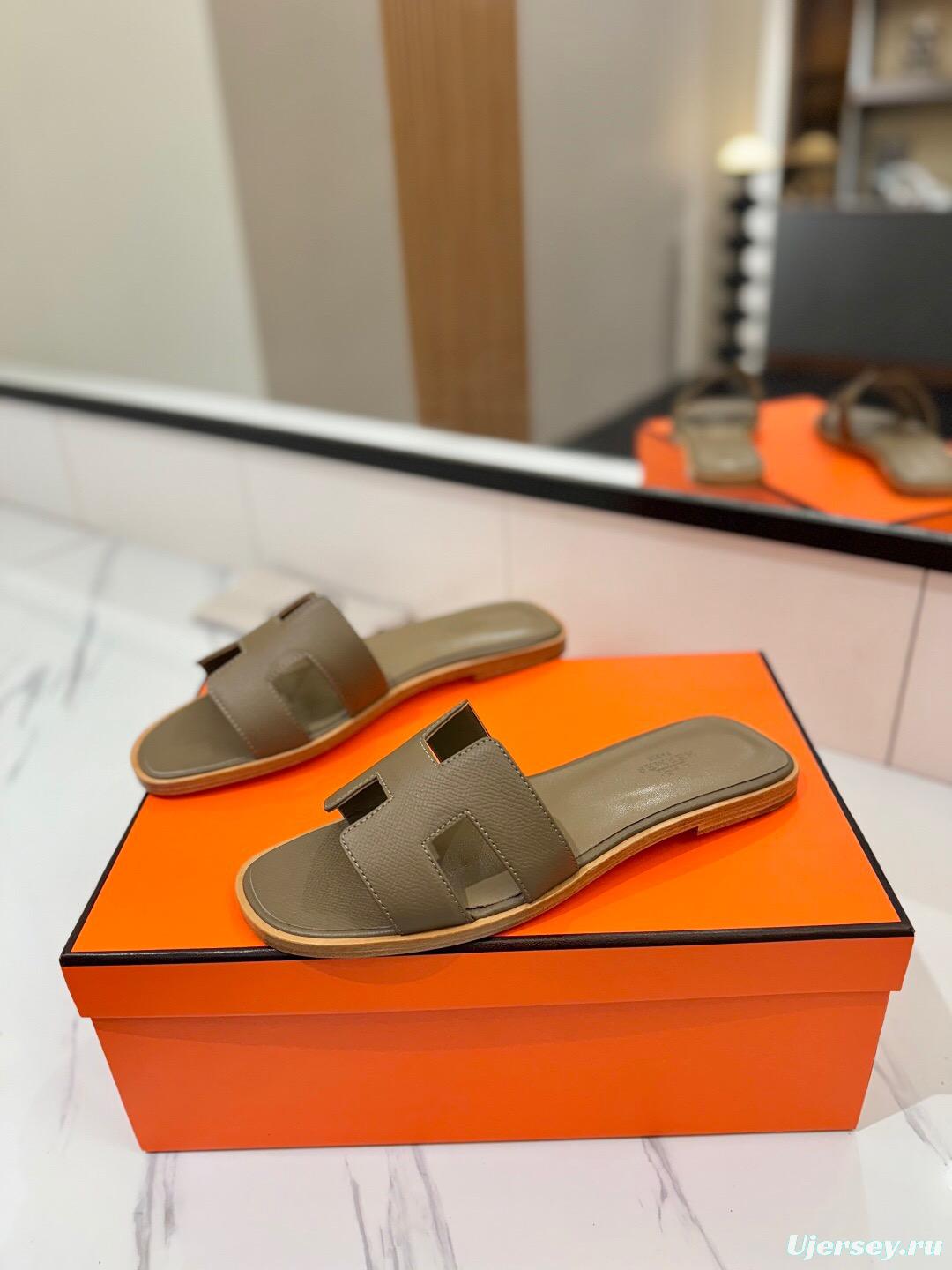 2025 Women Hermès Light Brown Leather Slippers