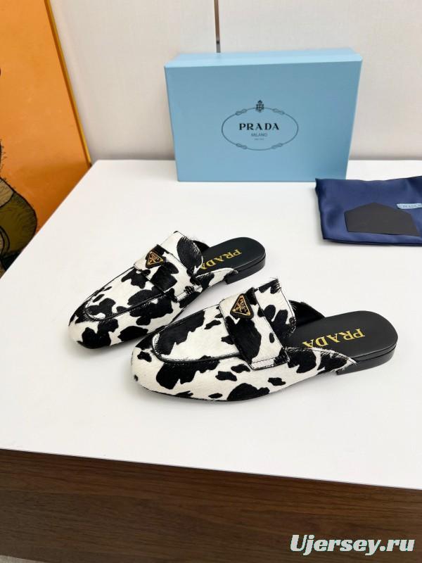 2025 Women Prada Black White Calf Hair Loafers LY00260
