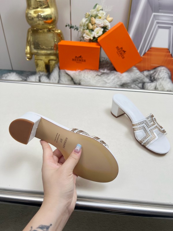 2025 Herme* White Leather Slippers Classic H Pattern MJ00180/215