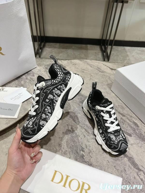2025 Women Dior Black White Textile Casual Sneakers KFY00370