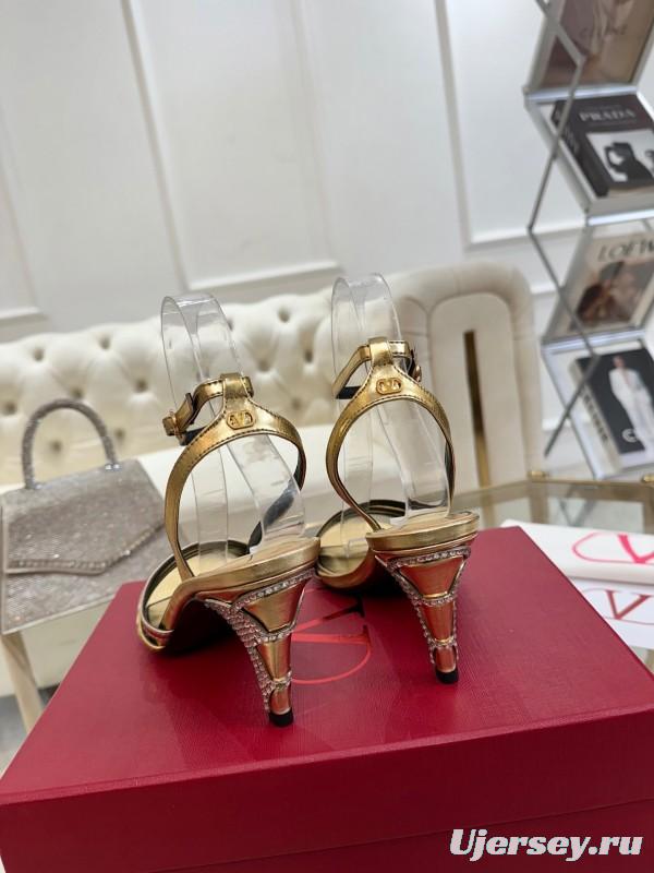 2025 Women Valentino Gold Leather Sandals LY00310
