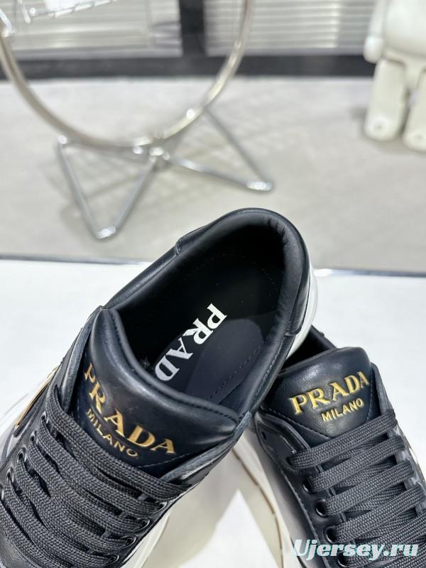 2025 Unisex Prada Black Calf Leather Sneakers KFY00310