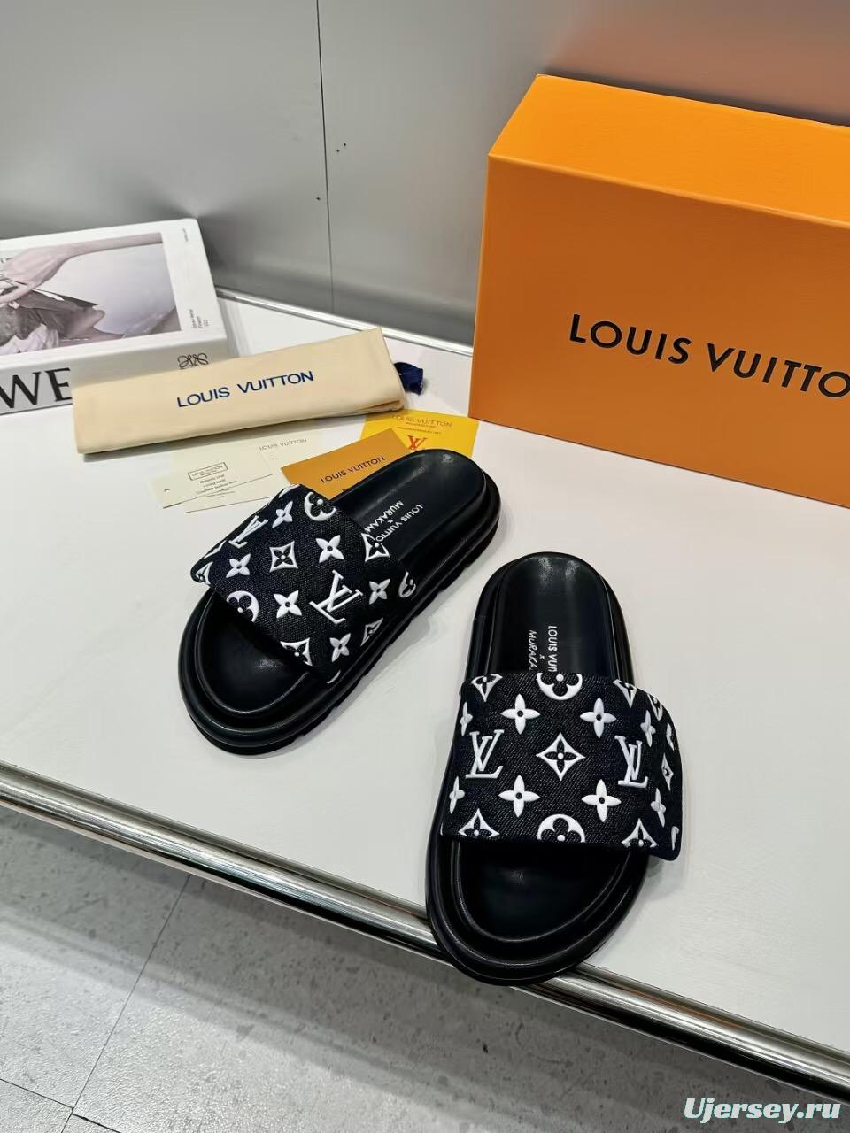 2025 Slippers Louis Vuitton Black White Fabric Pool Pillow Comfort KFY00230