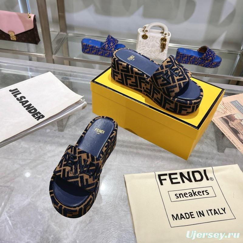 2025 Fendi Navy Beige Jacquard Fabric Platform Slippers