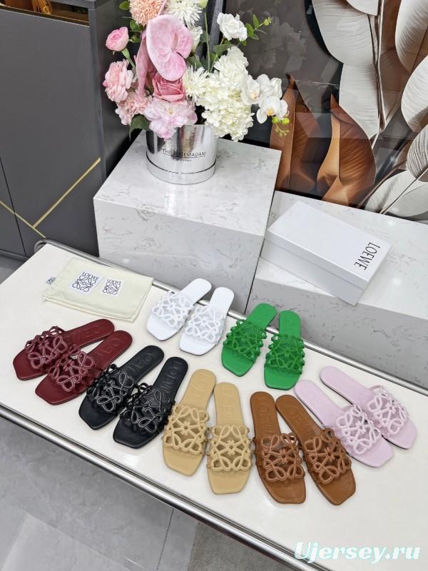 2025 Loewe Black Leather Slippers LY00190