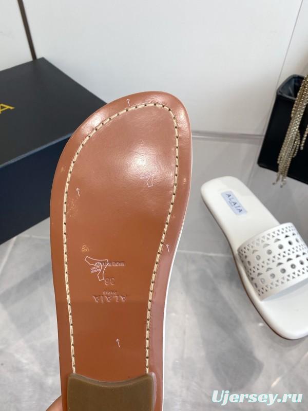 2025 Alaia White Leather Slippers KFY00280