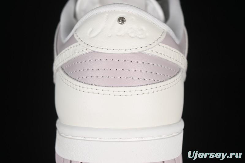 Nike SB Dunk Low White Light Purple Embossed Low-Top Casual Skate Shoes IH0639-011
