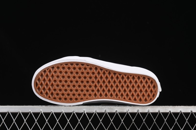 Vans Faulkner Low-Top Casual Skate Shoes - VN0A34A4MKI