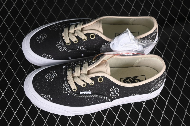Vans Authentic 44 Slip-On Skate Shoes - VN000D5KESB