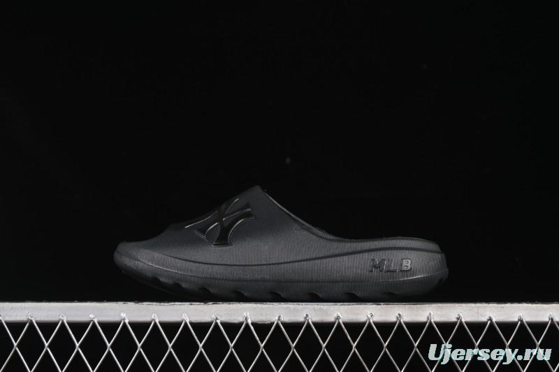 New York Yankees MLB Skipper Slide Summer Casual Sandals - 3ALPS015350BKS