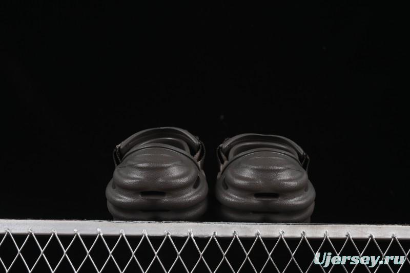 Crocs Bobs Flat Heel Closed Toe Slip-On Beach Clog Sandals - B.D4