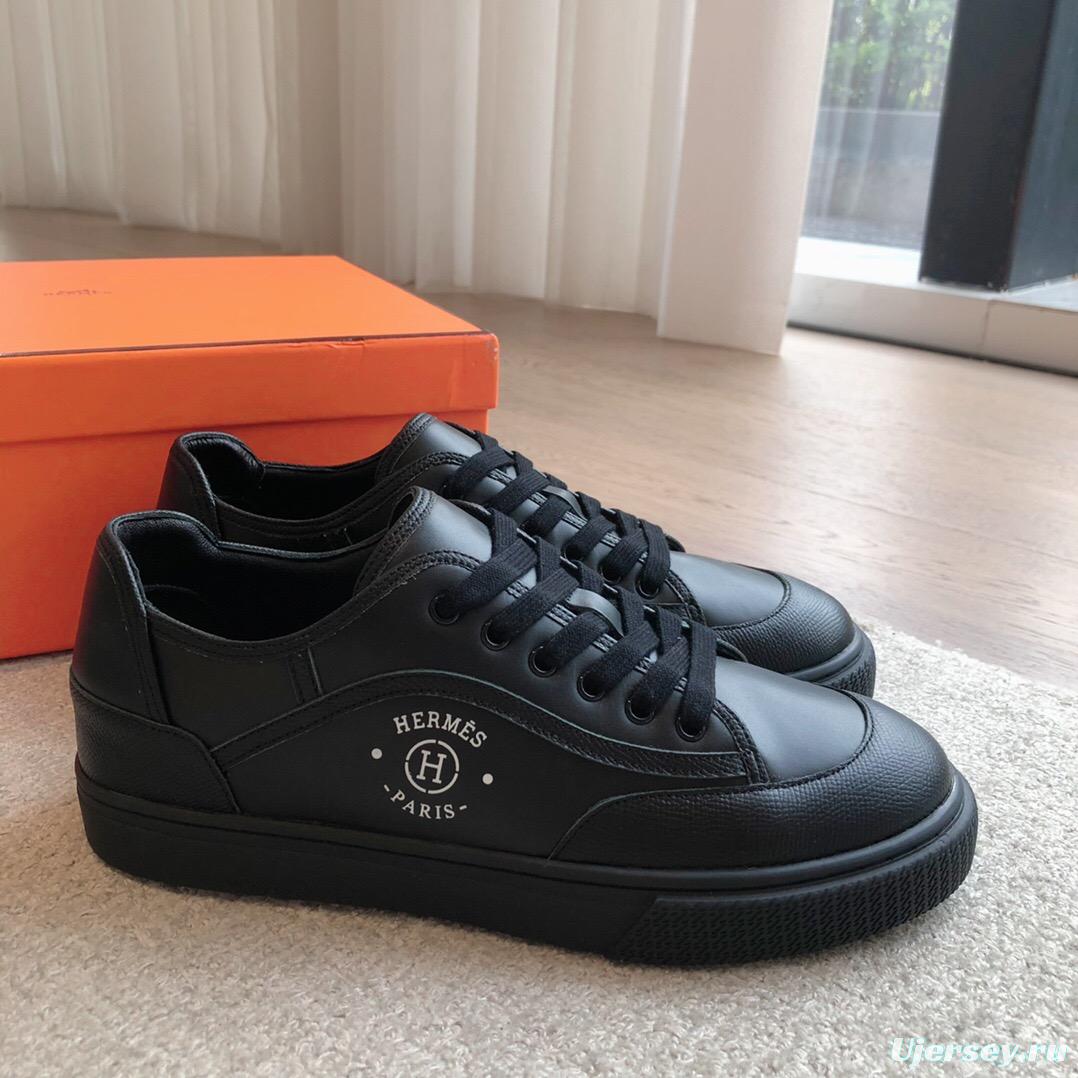 2025 Unisex Hermès Black Leather Sneakers AS00380