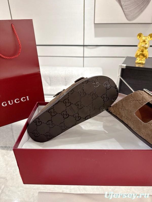 2025 Unisex Gucci Brown Leather Slippers Double G Embossed AS00240