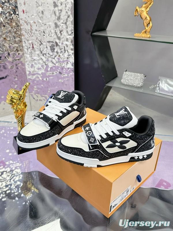 2025 Unisex Louis Vuitton Black White Leather Canvas Plimsolls Handmade Rhinestones AS00400