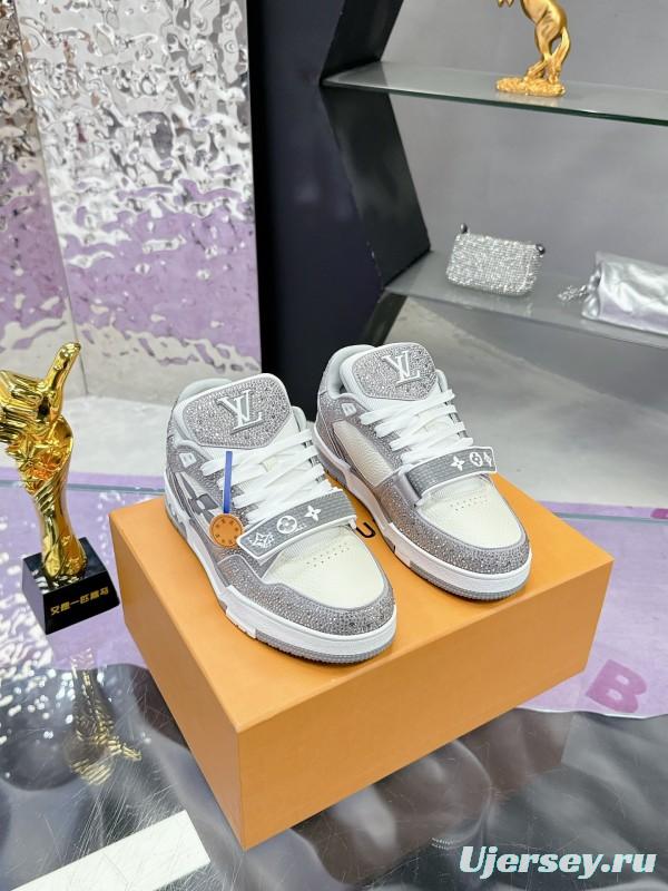 2025 Unisex Louis Vuitton Silver Grey White Leather Fabric Plimsolls Hand-Crafted Crystal AS00400