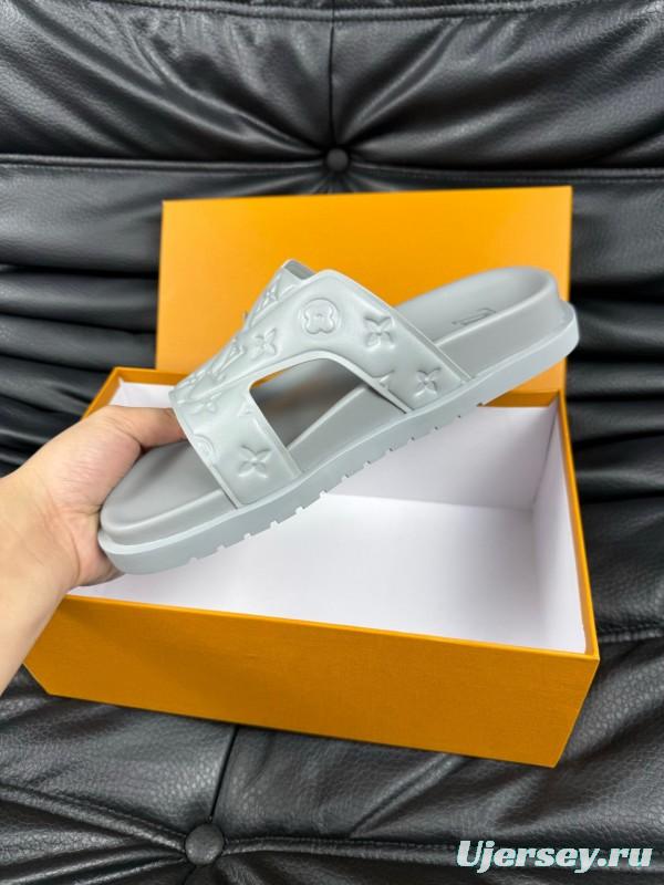 2025 Men Louis Vuitton White Rubber Slippers AS00180