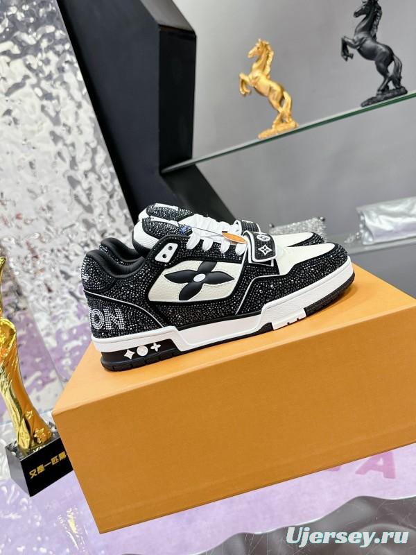 2025 Unisex Louis Vuitton Black White Leather Canvas Plimsolls Handmade Rhinestones AS00400