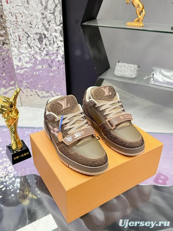 2025 Unisex Louis Vuitton Brown Khaki Leather Fabric Plimsolls Beading AS00400