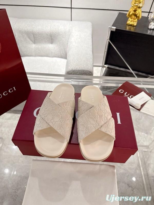 2025 Unisex Gucci Beige Suede Slippers Double G Embossed AS00240