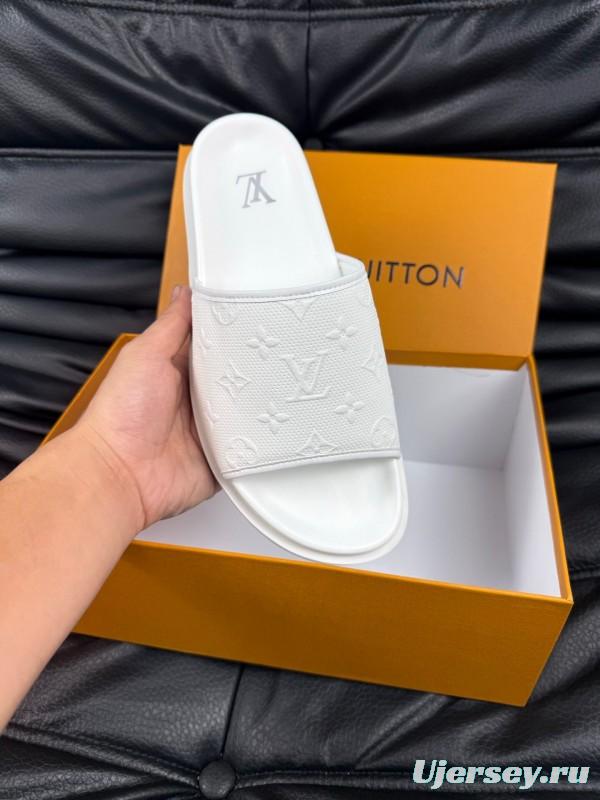 2025 Unisex Louis Vuitton White Leather Slippers AS00170