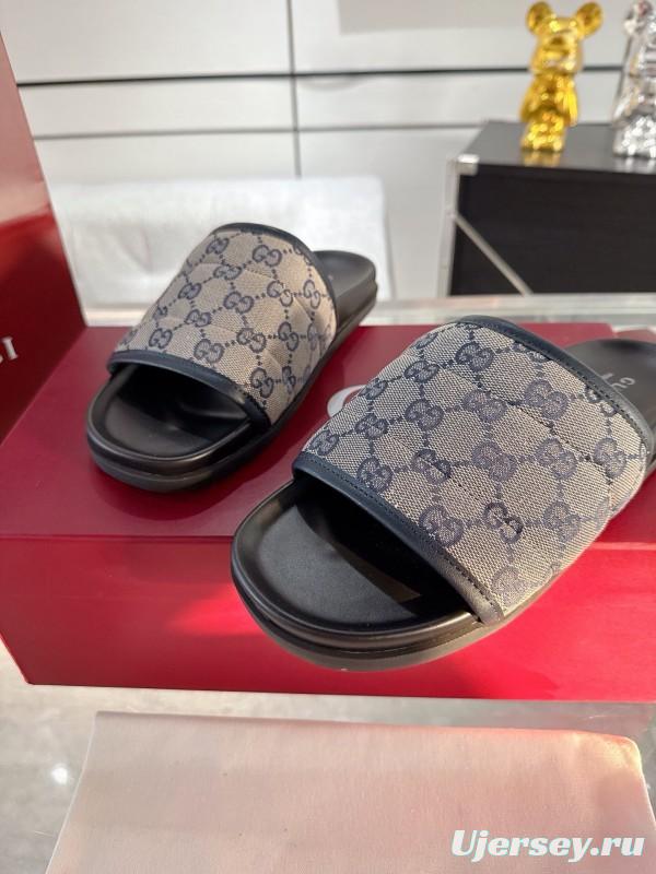 2025 Unisex Gucci Black Grey Fabric Slippers Double G Embossed AS00240