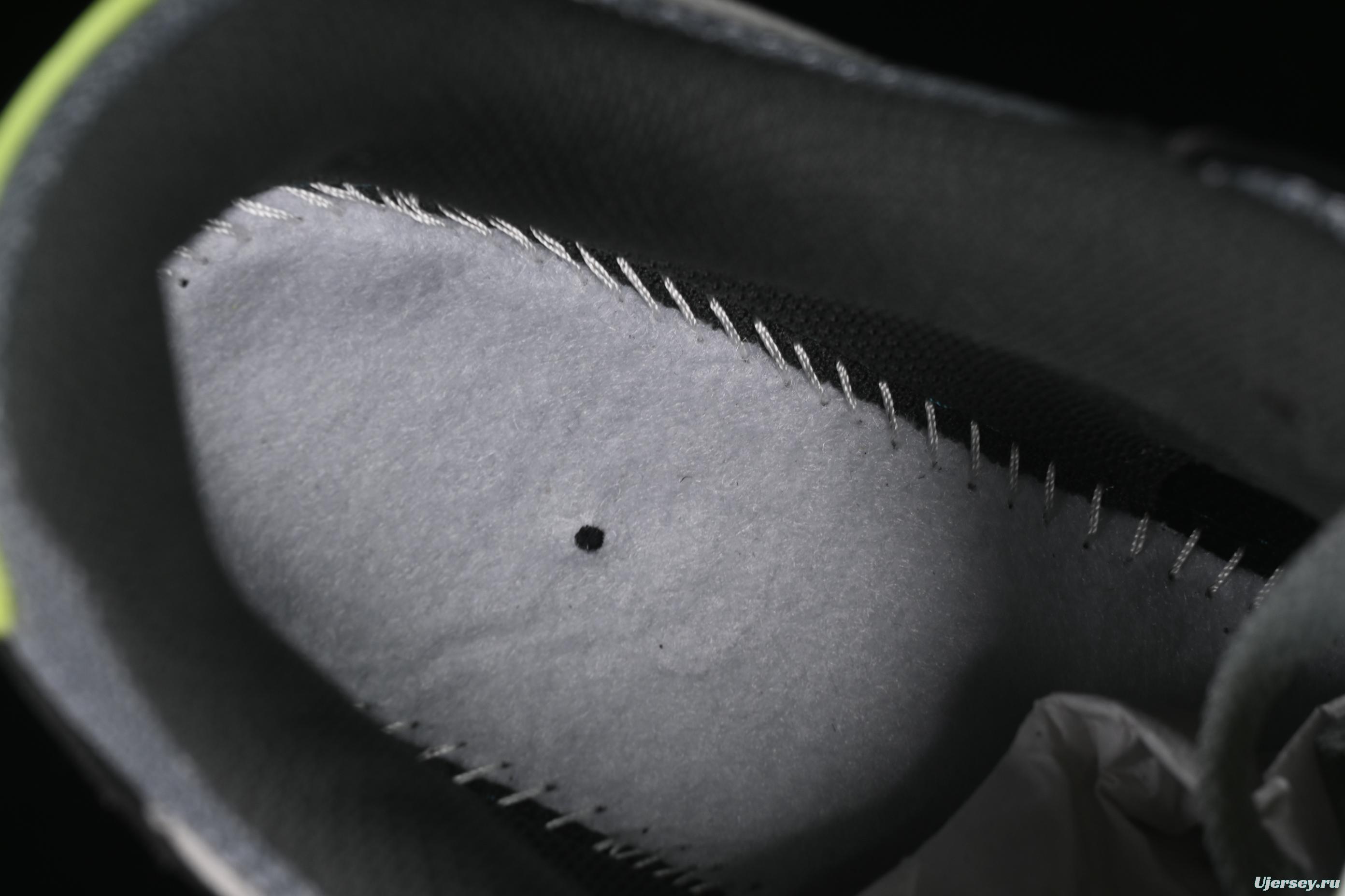 Nike Air Max 90 Retro Running Shoes with Visible Air Cushion - DM0029-012