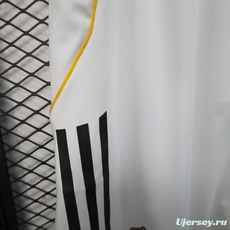 Player Version 25/26 Real Madrid Home Shorts