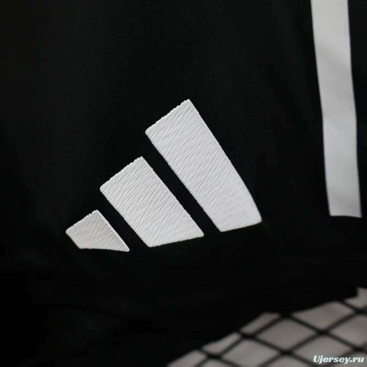 Player Version 25/26 Manchester United Away Shorts