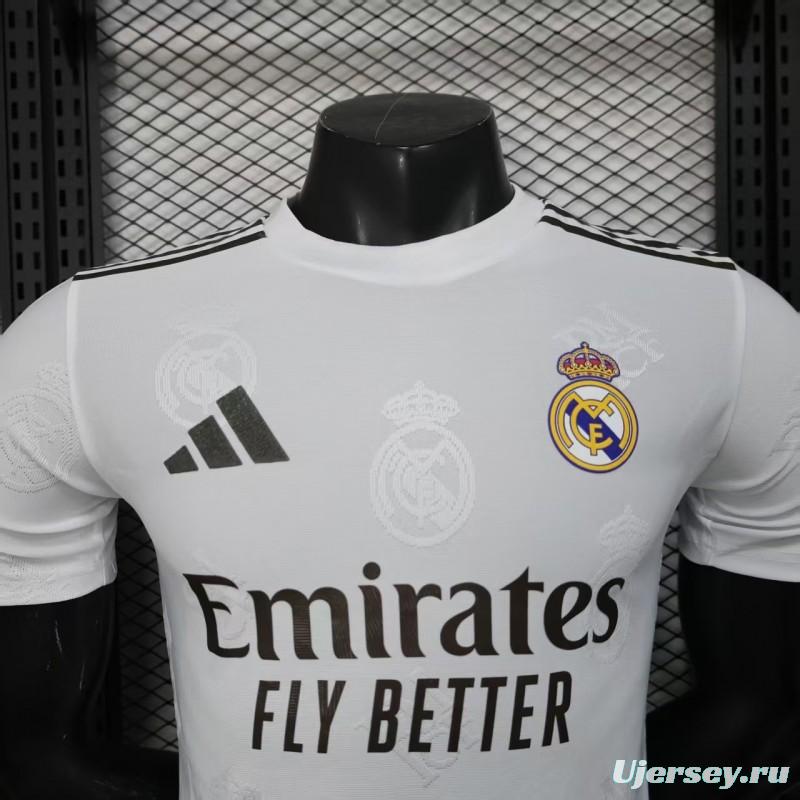 Player Version 25/26 Real Madrid White with Embossed Royal Crest Pattern Jersey