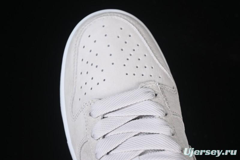 Nike SB Dunk Low Pro B Skate Shoes in Pale Ivory - HJ0367-100