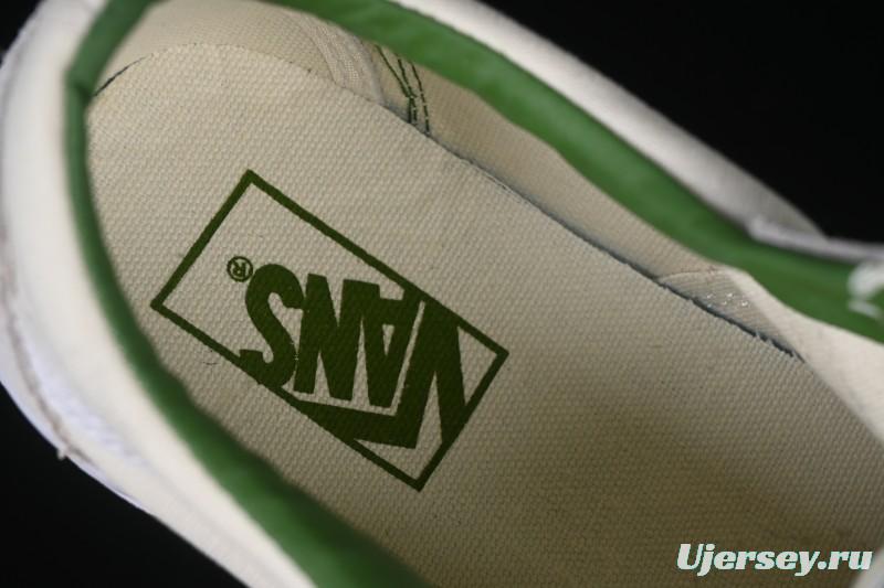 Vans Old Skool Low-Top Casual Skate Shoes - VN000D6WBOM