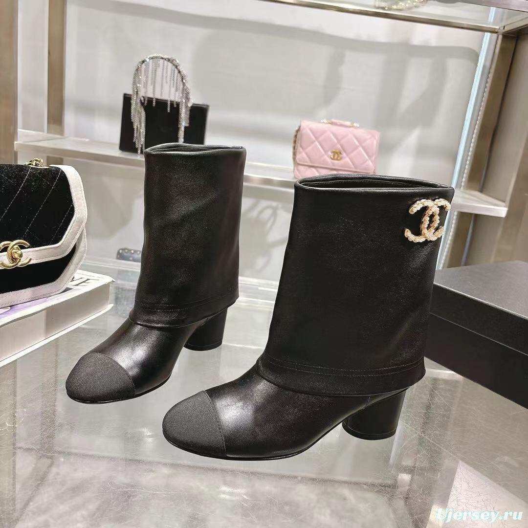 Chanel 2025/SS Runway Turn-Cuff Block Heel Straight Boots Tube Boots Classic Color Block - LY00400