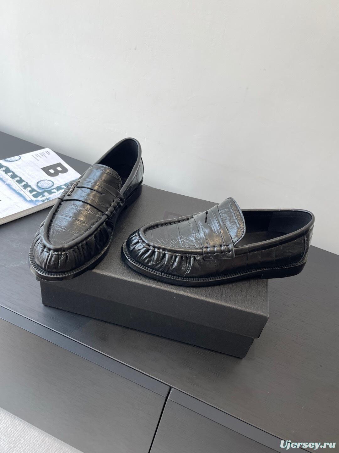 Saint Laurent Classic Loafer Flats - KFY00350