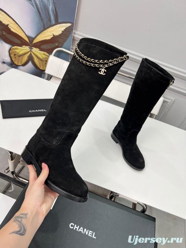 Chanel 2025 SS Quilted Leather Chain CC Logo Flat Ankle Boots - LY00510