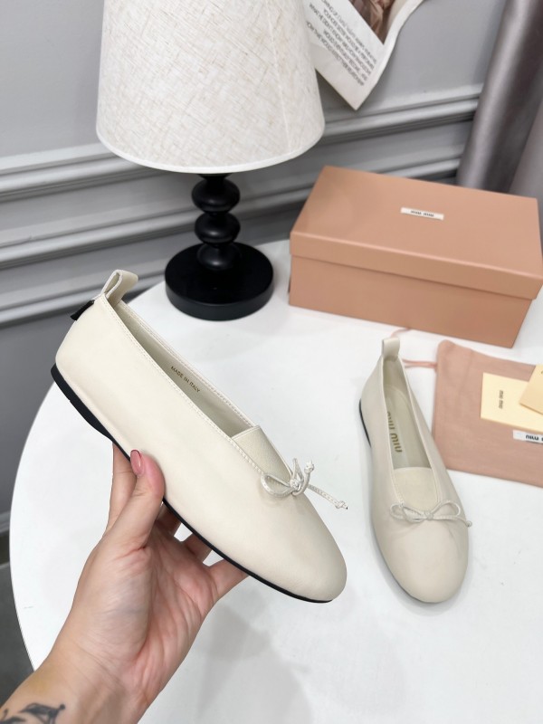 Miu Miu Ballet Flats Bow Mary Jane Shoes - LY00260