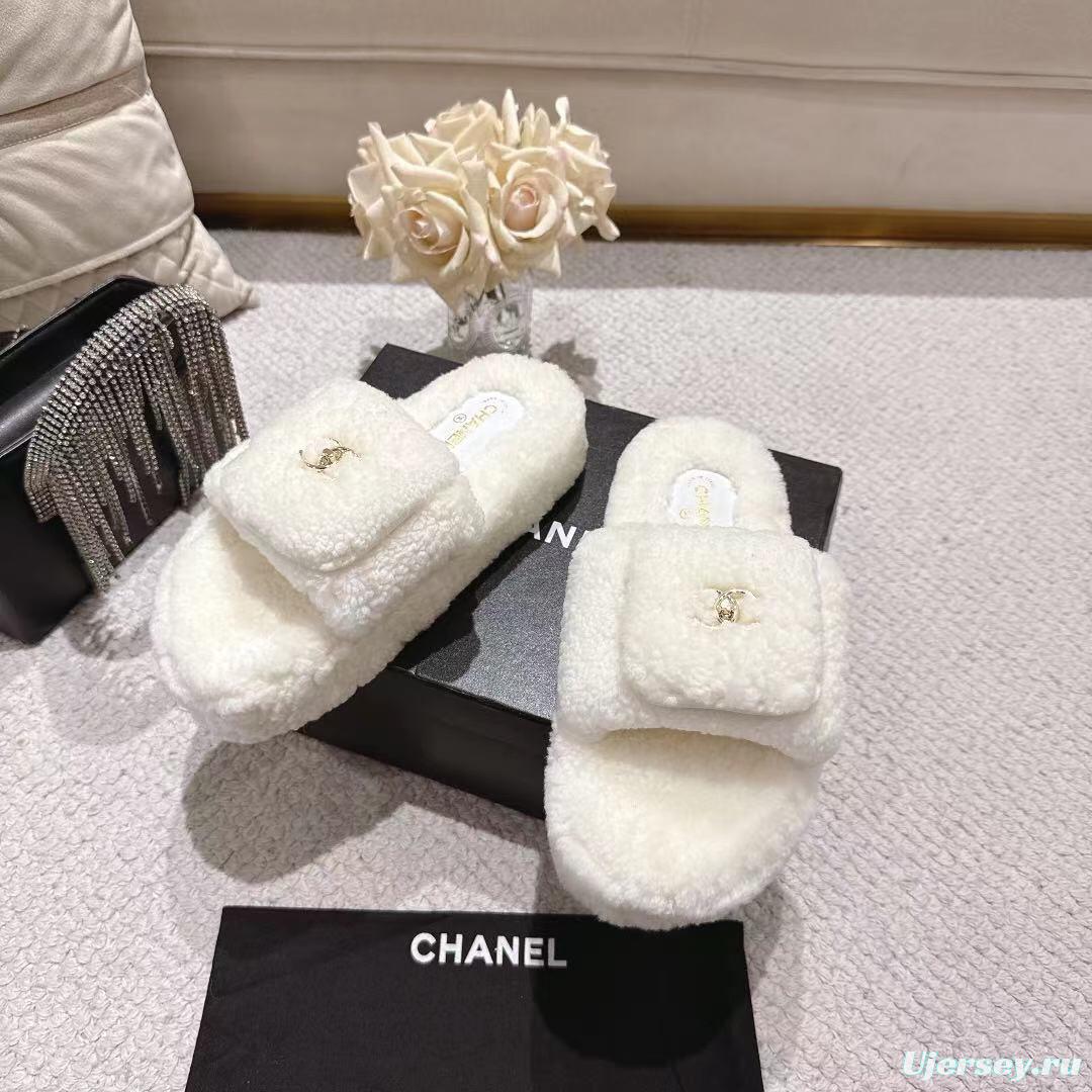 Chanel 2025/SS Slingback Lock Buckle Butterfly Fur Slippers - LY00250