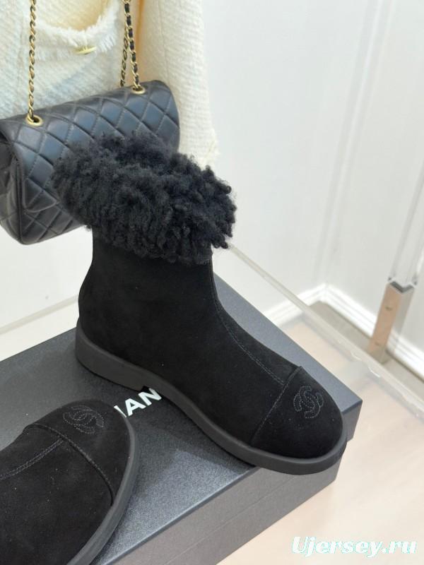 Chanel 25K Series Two-Tone CC Fur Snow Boots - KFY00300