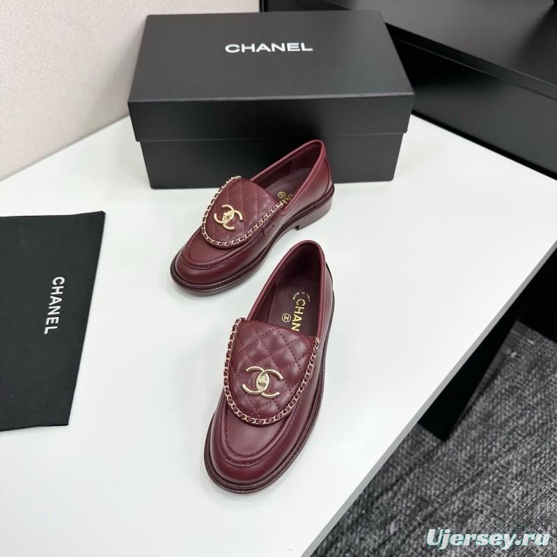 Chanel Classic Flap Chain CC Loafers with Buckle Closure - LY00320