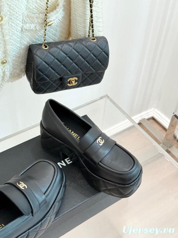 Chanel 25K Fall/Winter Double C Platform Loafers with Waterproof Sole - KFY00320