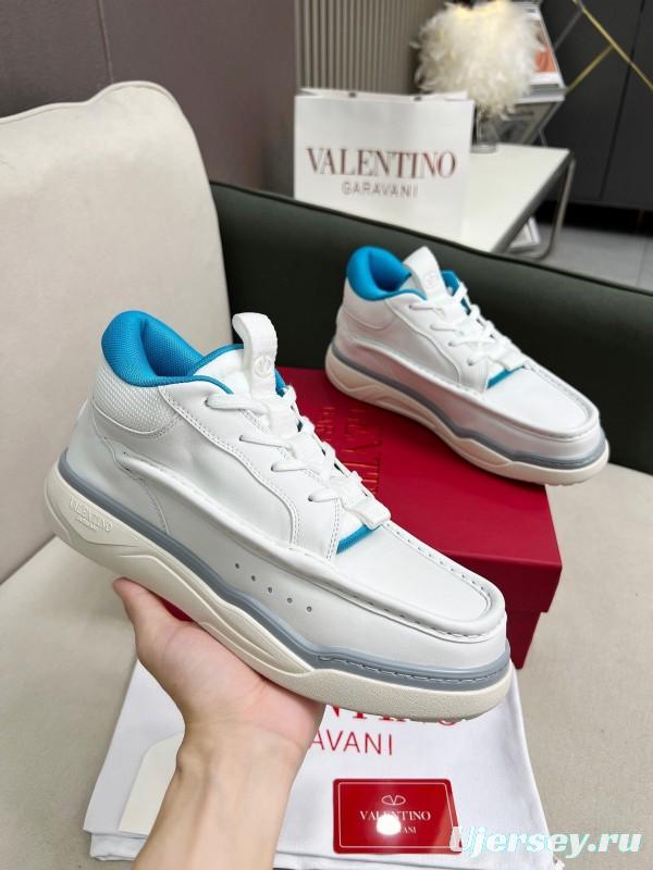 VALENTINO RUNBOOT Mid-Top Sneakers with Lightweight Comfort - AS00380