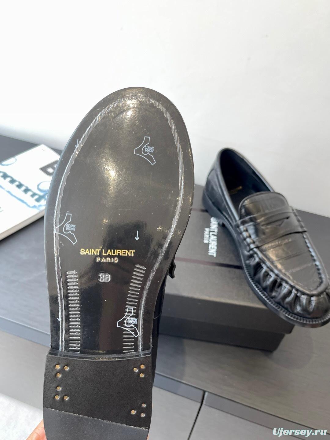 Saint Laurent Classic Loafer Flats - KFY00350