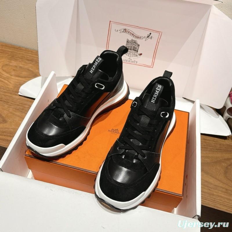 H Boots Classic Chelsea Boots with British Color Block Design - AS00410