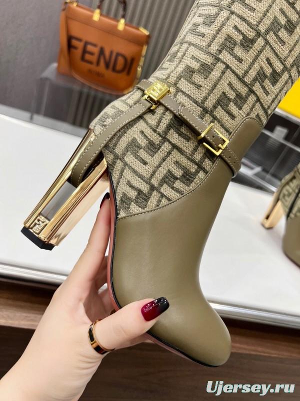 FENDI Delfina Round Toe Boots with FF Buckle - LY00