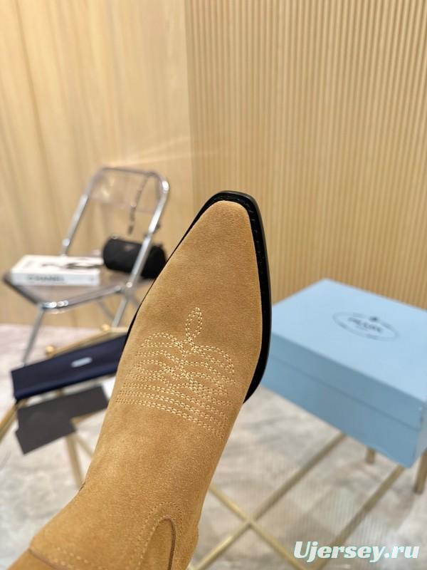 Prada Classic Pointed Toe Boots - L Y00330