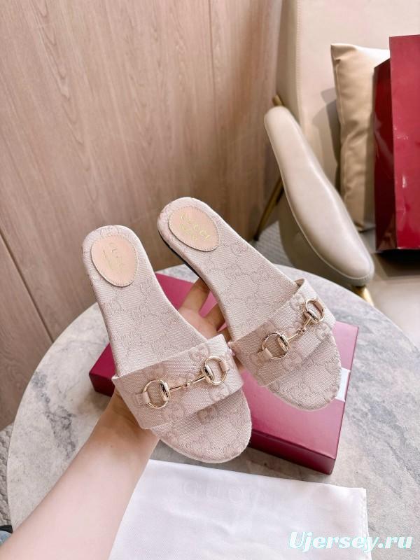 Gucci 2025/SS Leather Mule Sandals with Light Gold Hardware - LY00280