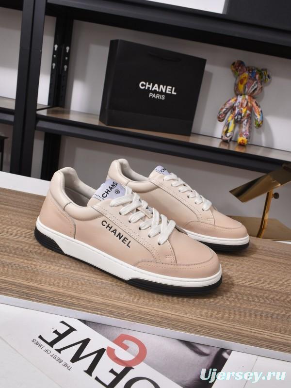 Chanel Classic Loafer with Gradient Logo and Platform Sole - KFY00350